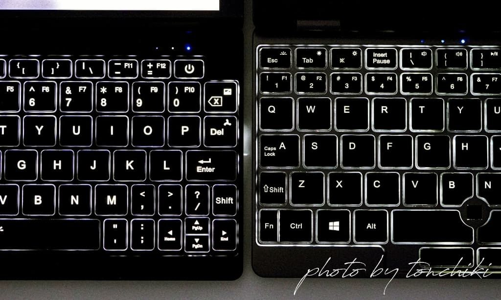 OneMix 3Pro vs CHUWI MiniBook バックライト