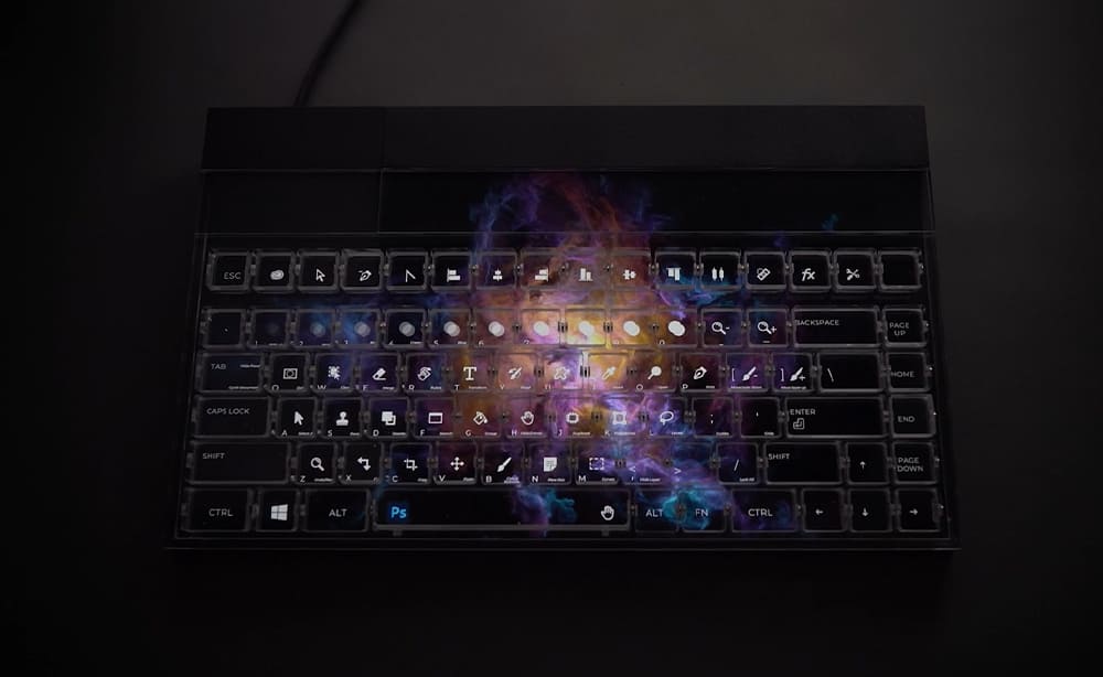 Flux Keyboard　全面ディスプレイのキーボード