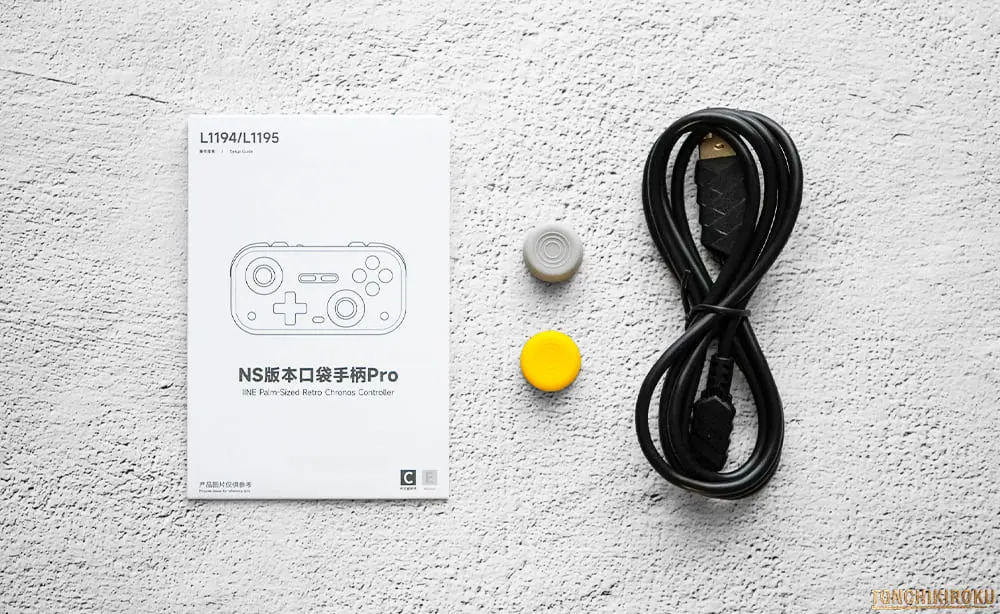 IINE Retro Pocket Game Controller　付属品