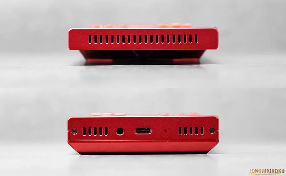 AYANEO Pocket VERT インターフェース