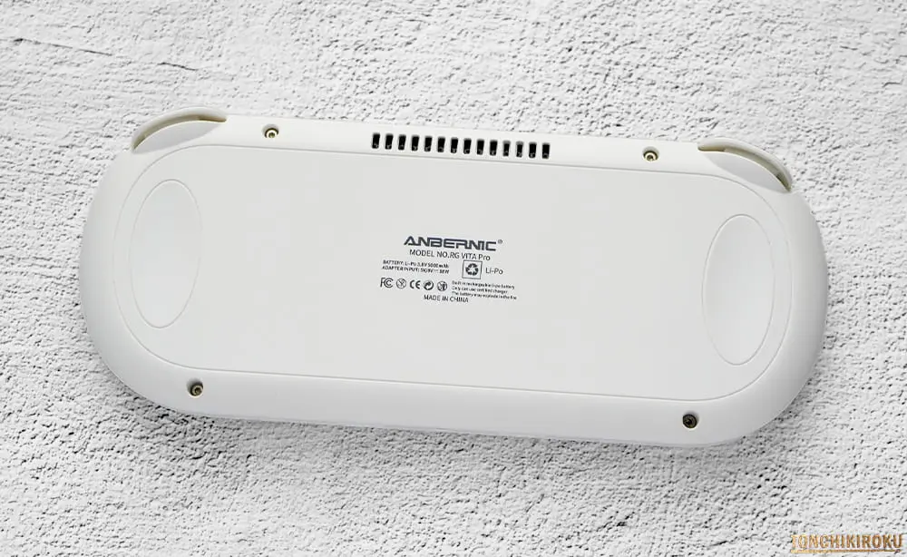 ANBERNIC RG VITA Pro　持ちやすさ