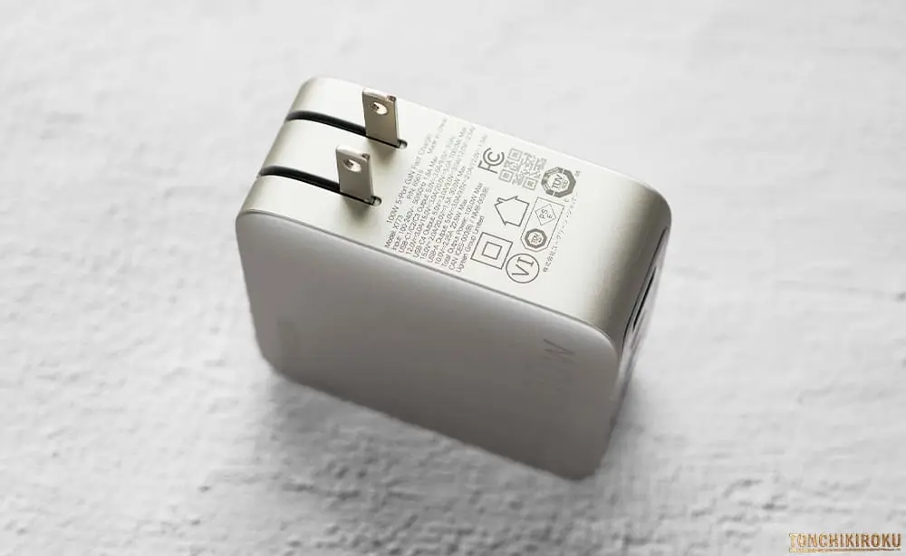 UGREEN Nexode Pro 100W 5ポート　インターフェース