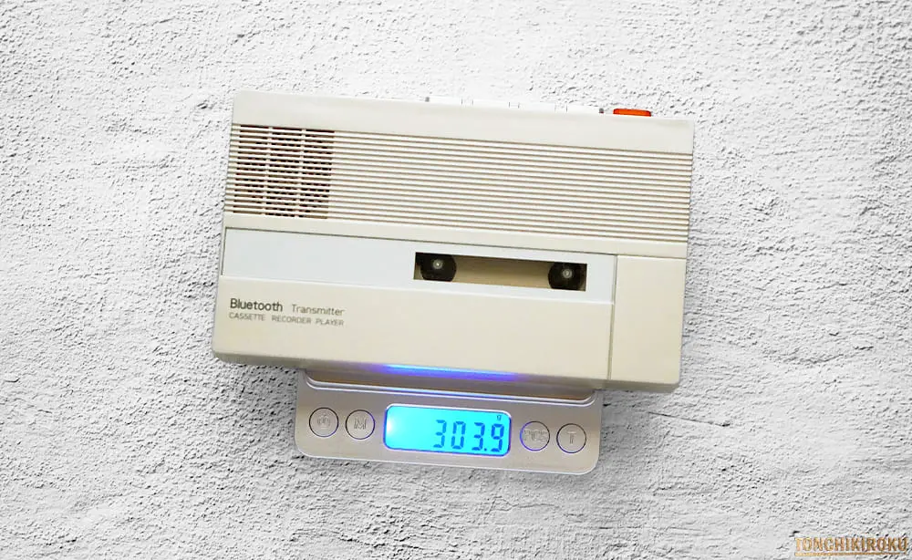 カセットテープレコーダー　T7　大きさ・重さ