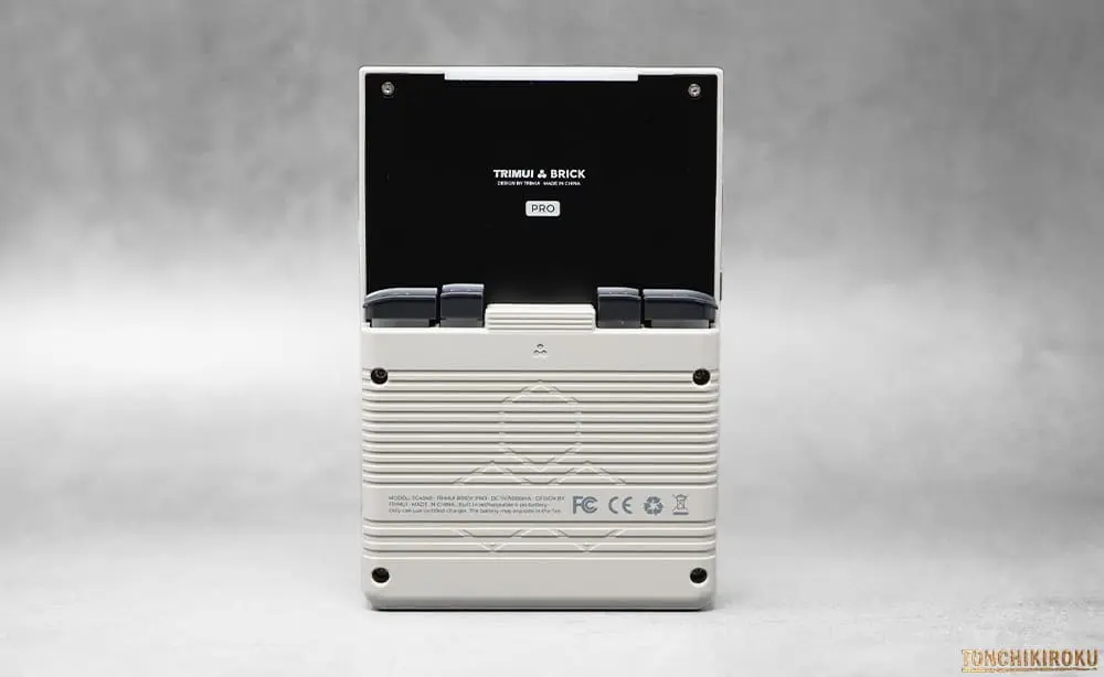 TRIMUI Brick Pro インターフェース