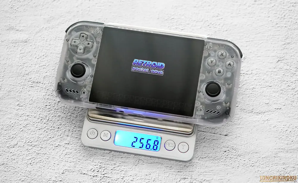 Retroid Pocket Nova 大きさ・重さ